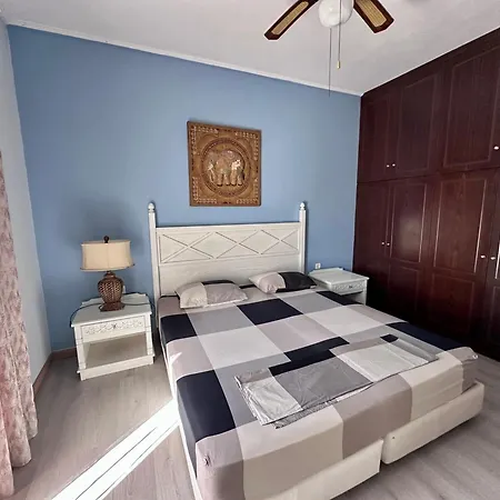 Peaceful Location Ideal For Families Or Group Close To Beautiful Beaches Villa *