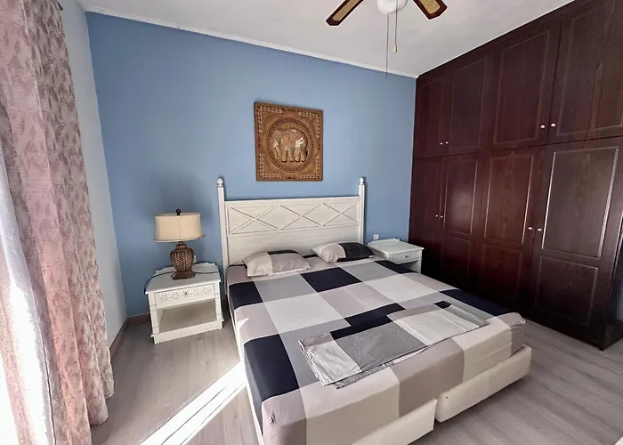Peaceful Location Ideal For Families Or Group Close To Beautiful Beaches Villa *