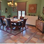 Peaceful Retreat - With Patio & Views וילה