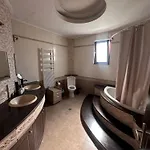 فيلة Peaceful Location Ideal For Families Or Group Close To Beautiful Beaches Kéfalos