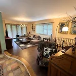 Villa Peaceful Retreat - With Patio & Views