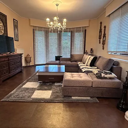 Peaceful Retreat - With Patio & Views *