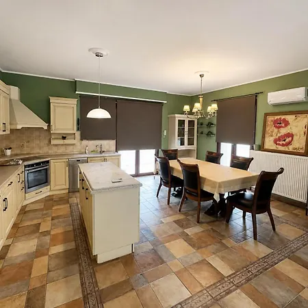 Peaceful Retreat - With Patio & Views Kéfalos