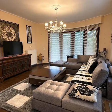 Peaceful Retreat - With Patio Views & Gym Kéfalos