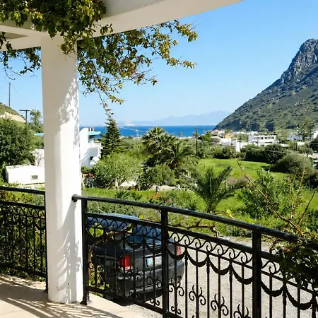 Peaceful Retreat - With Patio Views & Gym Kéfalos